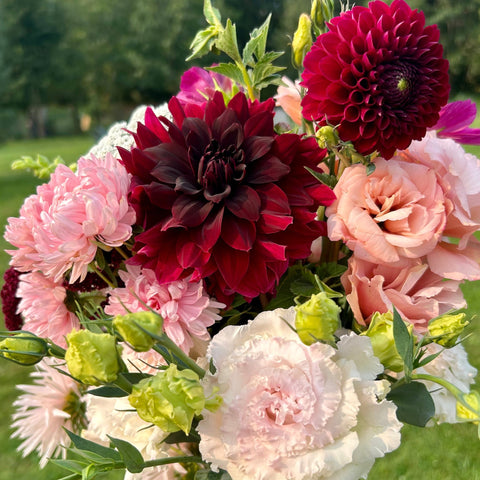 Flower CSA Flower farm near me Hartland WI, Delafield WI, Pewaukee WI, Waukesha WI, Brookfield WI, Sussex WI, Dousman WI, Wales WI, Genesee Depot WI, Mukwonago WI, North Prairie WI, Milwaukee WI, Wauwatosa WI, Menomonee Falls WI, West Allis WI, New Berlin WI, Whitefish Bay WI, Shorewood WI, Elm Grove WI, Mequon WI, Cedarburg WI, Grafton WI, Jackson WI, Germantown WI, Hartford WI, Slinger WI, Rubicon WI, Watertown WI, Johnson Creek WI, Ixonia WI, Oconomowoc Lake WI, Nashotah WI, Okauchee WI, Merton WI