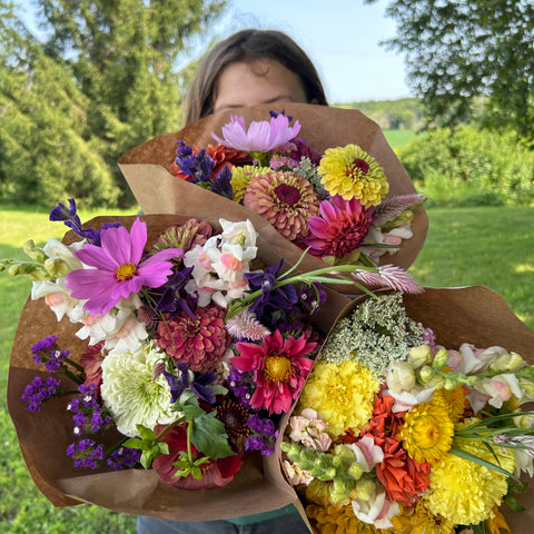 Flower farm near me, u-pick flower farm, fresh-cut flowers for sale, local flower farm bouquets, seasonal flowers from farm, organic flower farm, CSA flower subscription, DIY wedding flowers, sustainable flower farm, farm-fresh floral arrangements, flower farm events, best flower farm in Oconomowoc, u-pick wildflowers, wedding flowers from local farm, flower farm tours, farm-to-table flowers, wholesale flowers from farm, Bloom Bar rental, sunflower field photography, dahlia farm near me.