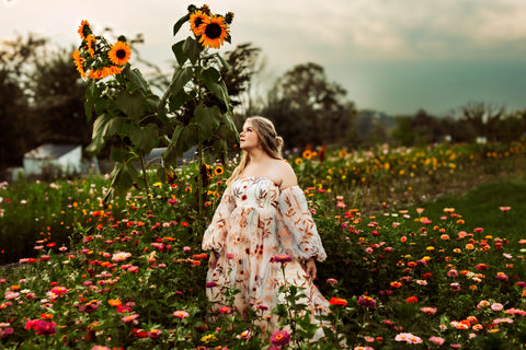 Magical sunset photography session at First Roots Farm’s uPick fields in Oconomowoc, WI. IYF Photography