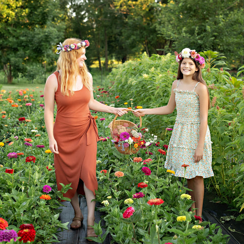 Flower Crown Workshop + Micro Mini Photo Sessions | August 14th, 2025 with Kendall Kuss Photography