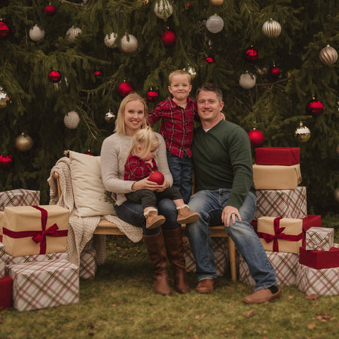 Santa Micro Mini Photo Sessions | October 18th, 2025 with Katiebee Photography