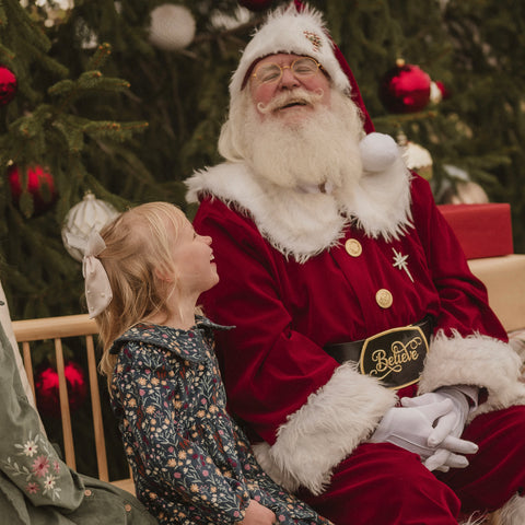 Santa Micro Mini Photo Sessions | October 18th, 2025 with Katiebee Photography