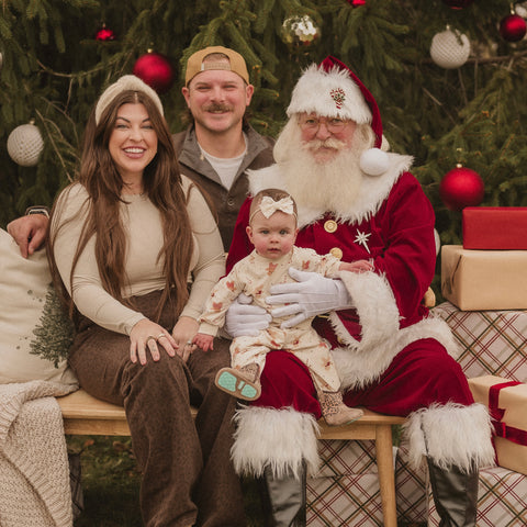 Santa Micro Mini Photo Sessions | October 18th, 2025 with Katiebee Photography