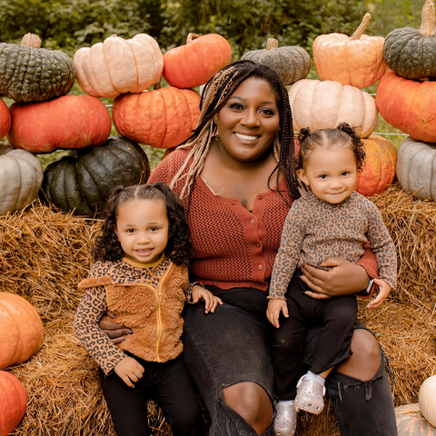 Piglets + Pumpkins Micro Mini Family Photo Event | 10.11.2026 with Kendall Kuss Photography