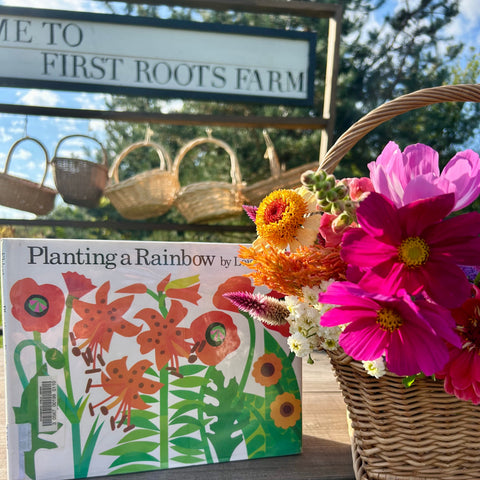 Families gathered for Story Time at First Roots Farm flower farm in Oconomowoc.
upick-flowers-after-story-time.